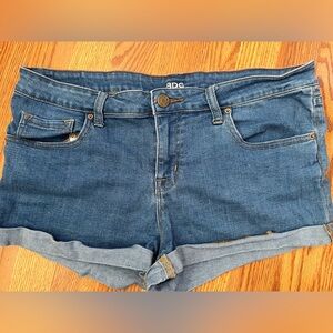 Cute BDG Denim Shorts